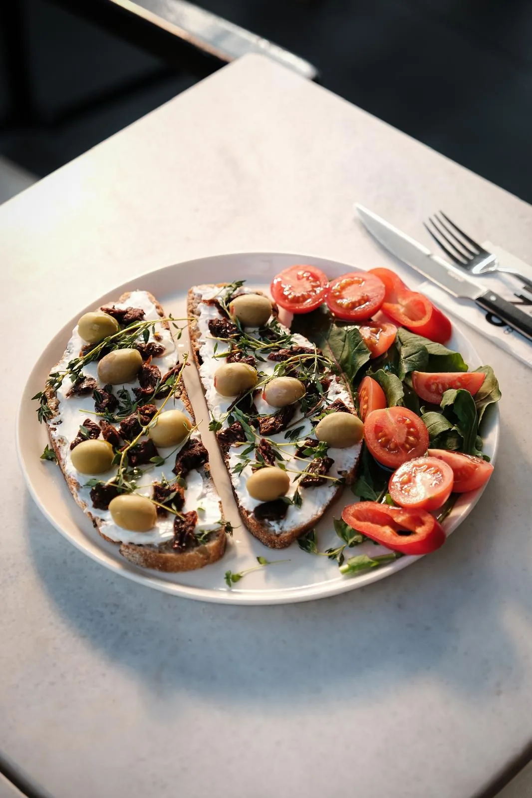 Akdeniz Usulü Bruschetta