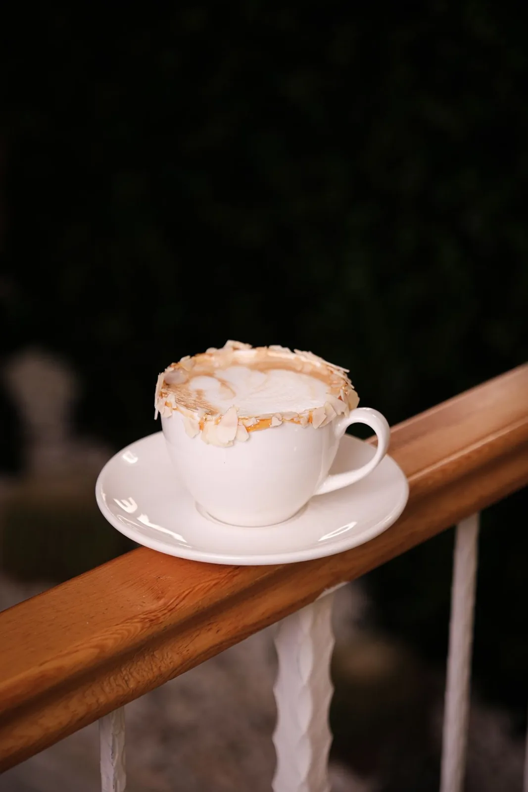 ALMOND LATTE
